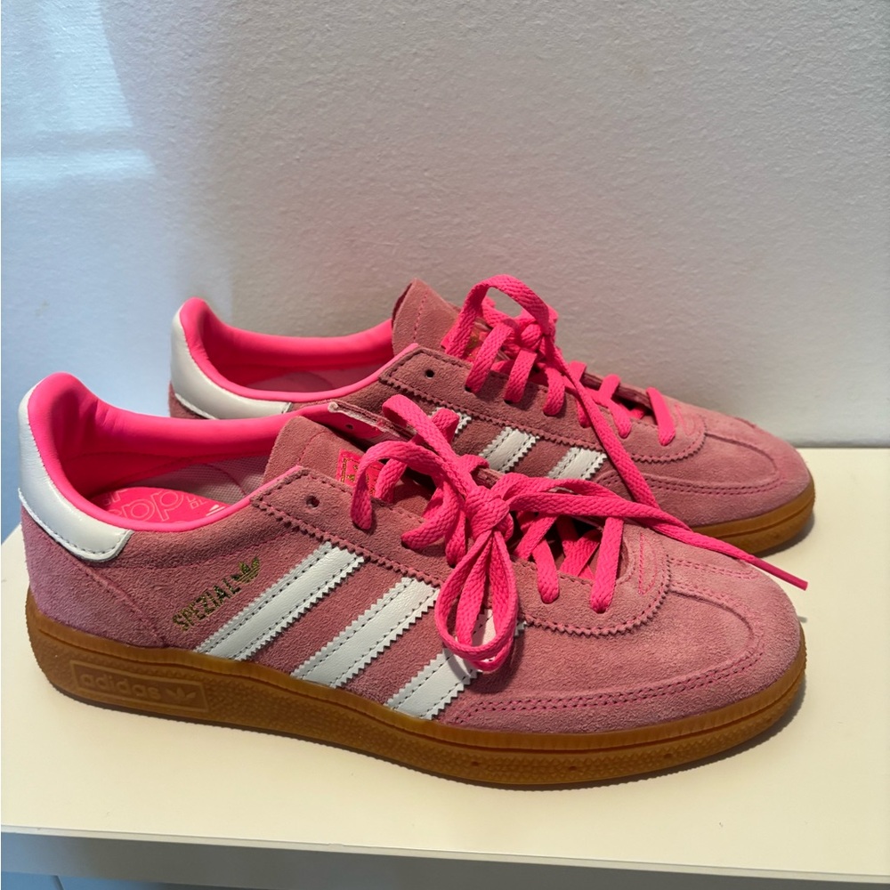 Adidas exclusive Spezial Pink Sneakers